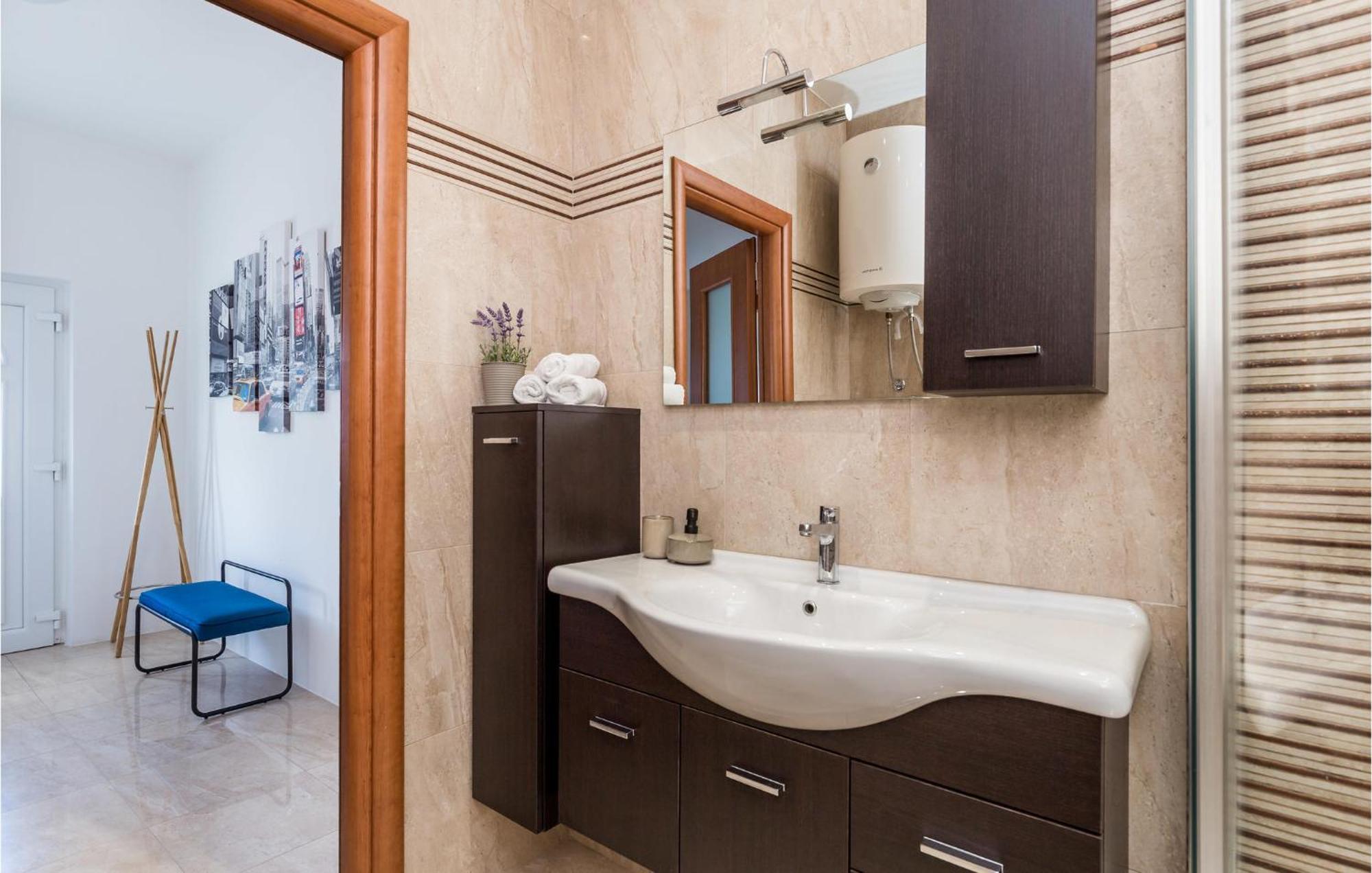 2 Bedroom Amazing Apartment In Rijeka Exteriér fotografie